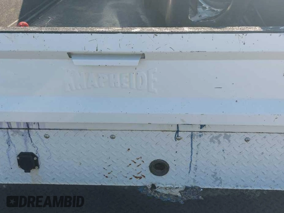2015 Ford F-250 XL с VIN 1FD7X2A67FEA15739, выставлен на аукционе IAAI как лот 42600504 с пробегом 72 664 миль миль и . История ставок и продаж доступна на DreamBid. Изображение 6.