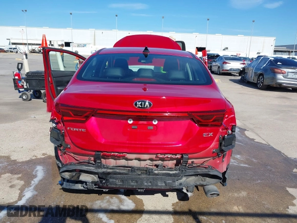 2021 Kia Forte EX with VIN 3KPF54AD1ME404443, listed as a IAAI auction lot 40952314 with 108,035 mi miles and . Bid and sale history available at DreamBid. Image 6.