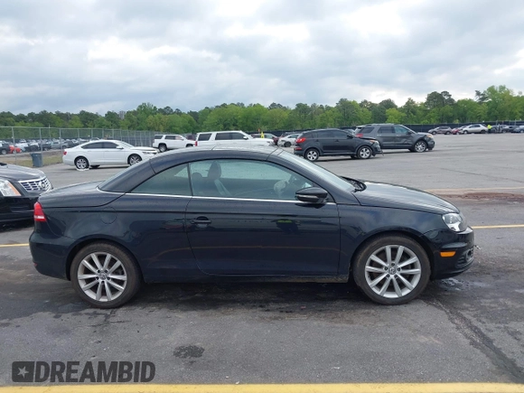 2015 Volkswagen Eos Komfort with VIN WVWBW8AH5FV004034, listed as a IAAI auction lot 41981978 with 106,450 mi miles and . Bid and sale history available at DreamBid. Image 13.
