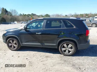 2012 Kia Sorento EX with VIN 5XYKU4A61CG268223, listed as a IAAI auction lot 41673138 with 174,745 mi miles. Bid and sale history available at carsss.com. Image 14.