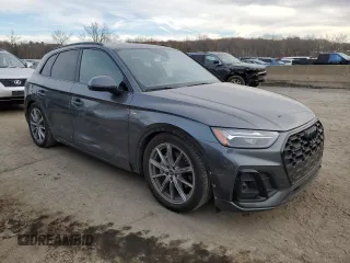 2023 Audi Q5 S line Premium Plus with VIN WA1E2AFY4P2069690, listed as a Copart auction lot 80200504 with 28,090 mi miles and Salvage title. Bid and sale history available at DreamBid. Image 4.