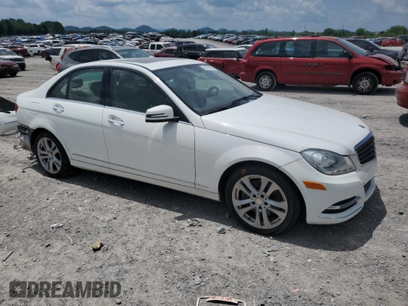 2013 Mercedes-Benz C 300 Sport с VIN WDDGF8AB8DG146385, выставлен на аукционе Copart как лот 60044345 с пробегом 86 768 миль миль и Чистый • Clean title. История ставок и продаж доступна на DreamBid. Изображение 4.