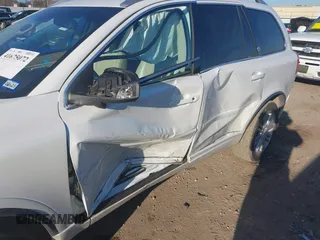 2014 Volvo XC90 with VIN YV4952CY6E1703087, listed as a IAAI auction lot 41675072 with 79,648 mi miles. Bid and sale history available at carsss.com. Image 6.