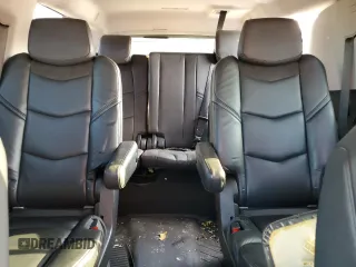 2019 Cadillac Escalade ESV Premium Luxury z VIN 1GYS4JKJXKR262769, wystawiony jako Copart lot #85207754 z przebiegiem 91 985 mil mil oraz Szkoda całkowita • Salvage title. Historia ofert i sprzedaży dostępna na DreamBid. Obrazek 10.