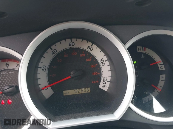 2015 Toyota Tacoma with VIN 3TMMU4FNXFM073978, listed as a IAAI auction lot 41935264 with 132,806 mi miles and . Bid and sale history available at DreamBid. Image 7.
