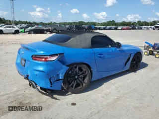 2022 BMW Z4 sDrive30i with VIN WBAHF3C07NWX38541, listed as a Copart auction lot 59938094 with 19,038 mi miles and Salvage Title. Bid and sale history available at carsss.com. Image 3.