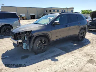 2018 Jeep Cherokee Latitude Tech Connect с VIN 1C4PJLCB2JD540034, выставлен на аукционе Copart как лот 55622855 с пробегом 71 428 миль миль и Списание • Salvage title. История ставок и продаж доступна на DreamBid. Изображение 1.