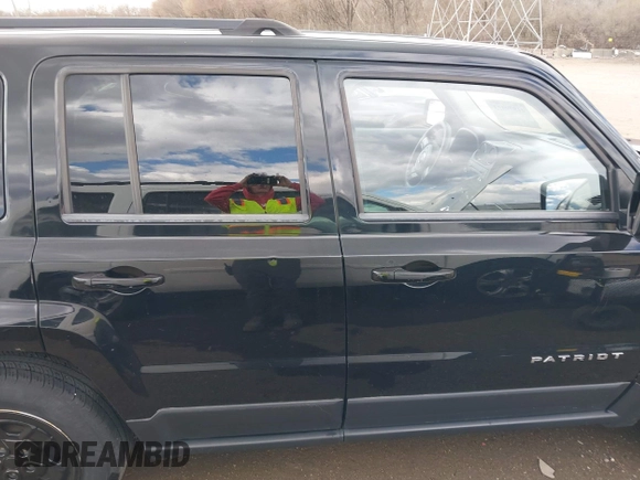 2014 Jeep Patriot Sport with VIN 1C4NJPBA4ED844253, listed as a IAAI auction lot 41879323 with 170,551 mi miles and . Bid and sale history available at carsss.com. Image 13.