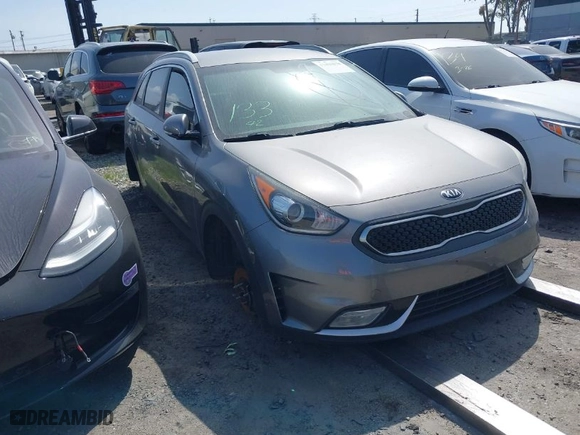 2017 Kia Niro EX with VIN KNDCC3LC6H5089910, listed as a IAAI auction lot 41408878 with 147,930 mi miles. Bid and sale history available at carsss.com. Image 1.