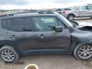 2020 Jeep Renegade Latitude with VIN ZACNJABB6LPL62935, listed as a IAAI auction lot 41487763 with 140,078 mi miles. Bid and sale history available at carsss.com. Image 13.