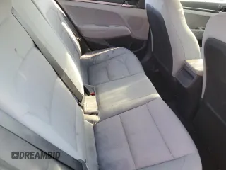 2017 Hyundai Elantra SE z VIN 5NPD74LF3HH063399, wystawiony jako Copart lot #43120744 z przebiegiem Nie podano mil oraz Nie do naprawy • Non repairable. Historia ofert i sprzedaży dostępna na DreamBid. Obrazek 10.