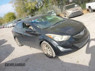 2014 Hyundai Elantra SE z VIN KMHDH4AE9EU104932, wystawiony jako IAAI lot #41699508 z przebiegiem 148 471 mil mil oraz . Historia ofert i sprzedaży dostępna na DreamBid. Obrazek 1.