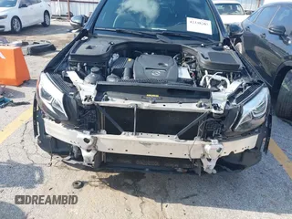 2018 Mercedes-Benz GLC 300 with VIN WDC0G4JB8JV086823, listed as a IAAI auction lot 42338203 with 114,000 mi miles and . Bid and sale history available at DreamBid. Image 6.
