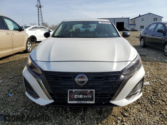 2024 Nissan Altima SR with VIN 1N4BL4CV6RN302977, listed as a Copart auction lot 48794495 with 3,184 mi miles and Salvage Title. Bid and sale history available at DreamBid. Image 5.