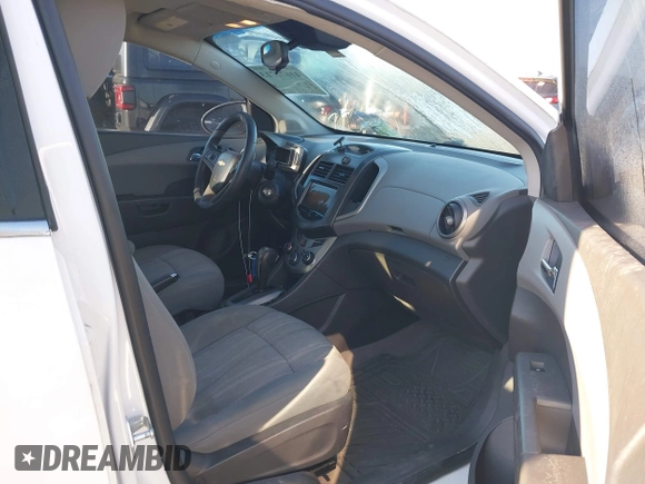 2014 Chevrolet Sonic LT with VIN 1G1JC6SH8E4130375, listed as a IAAI auction lot 41672713 with 167,012 mi miles. Bid and sale history available at carsss.com. Image 5.