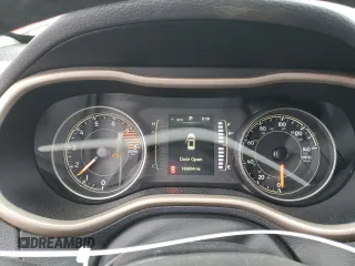 2016 Jeep Cherokee Sport z VIN 1C4PJLAS4GW329112, wystawiony jako Copart lot #89201565 z przebiegiem 163 854 mil mil oraz Szkoda całkowita • Salvage title. Historia ofert i sprzedaży dostępna na DreamBid. Obrazek 9.