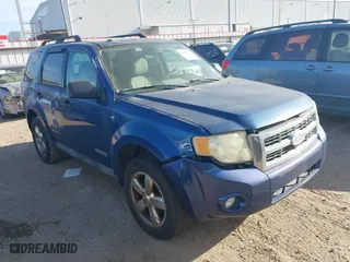 2008 Ford Escape XLT with VIN 1FMCU03148KE77063, listed as a IAAI auction lot 41815059 with 160,000 mi miles. Bid and sale history available at carsss.com. Image 1.