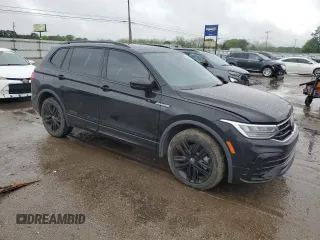 2022 Volkswagen Tiguan SE R-Line Black with VIN 3VVCB7AX9NM054396, listed as a Copart auction lot 52229505 with 30,231 mi miles and Non repairable. Bid and sale history available at DreamBid. Image 4.
