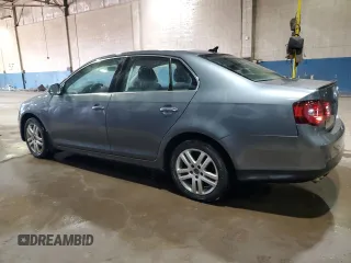 2010 Volkswagen Jetta TDI z VIN 3VWAL7AJ1AM128254, wystawiony jako Copart lot #48739525 z przebiegiem 164 823 mil mil oraz Czysty tytuł • Clean title. Historia ofert i sprzedaży dostępna na DreamBid. Obrazek 2.
