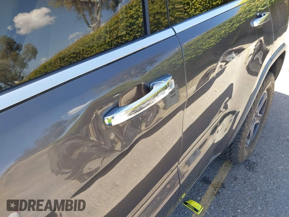 2014 Jeep Grand Cherokee Limited with VIN 1C4RJFBG5EC416620, listed as a IAAI auction lot 41967813 with 161,388 mi miles and . Bid and sale history available at DreamBid. Image 18.