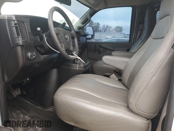 2020 Chevrolet Express Cargo Van with VIN 1GCWGAFP1L1222447, listed as a Copart auction lot 50276255 with 231,512 mi miles and Salvage Title. Bid and sale history available at carsss.com. Image 7.