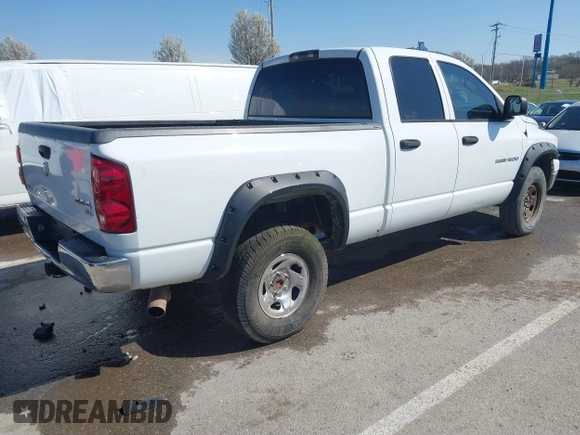 2007 Dodge 1500 SLT with VIN 1D7HU18P17S217074, listed as a IAAI auction lot 41847015 with 245,313 mi miles. Bid and sale history available at carsss.com. Image 4.