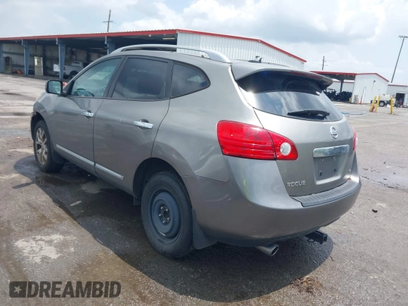 2013 Nissan Rogue S with VIN JN8AS5MT6DW025721, listed as a IAAI auction lot 42116961 with 178,657 mi miles and . Bid and sale history available at carsss.com. Image 3.