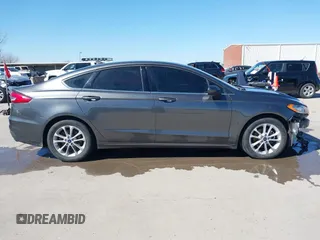 2020 Ford Fusion SE with VIN 3FA6P0HD3LR136288, listed as a IAAI auction lot 41699942 with 99,409 mi miles. Bid and sale history available at carsss.com. Image 14.