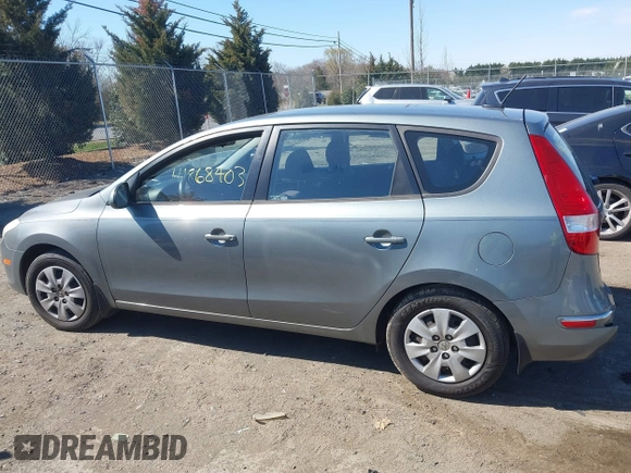 2011 Hyundai Elantra Touring GLS with VIN KMHDB8AE5BU089687, listed as a IAAI auction lot 41868403 with 231,671 mi miles. Bid and sale history available at carsss.com. Image 13.