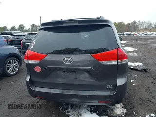 2012 Toyota Sienna XLE with VIN 5TDDK3DC9CS047014, listed as a IAAI auction lot 41551585 with 164,440 mi miles. Bid and sale history available at carsss.com. Image 16.