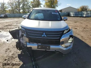 2023 Mitsubishi Outlander SE with VIN JA4J4UA8XPZ050554, listed as a Copart auction lot 76404004 with 50,723 mi miles and Salvage Title. Bid and sale history available at carsss.com. Image 5.