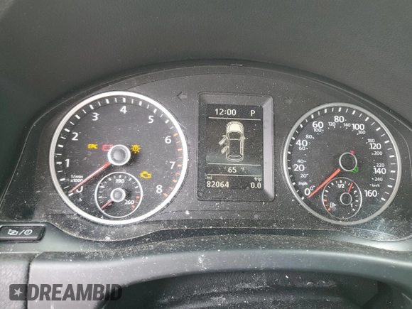 2015 Volkswagen Tiguan S z VIN WVGAV7AX7FW602499, wystawiony jako Copart lot #45453975 z przebiegiem 82 064 mil mil oraz Szkoda całkowita • Salvage title. Historia ofert i sprzedaży dostępna na DreamBid. Obrazek 9.