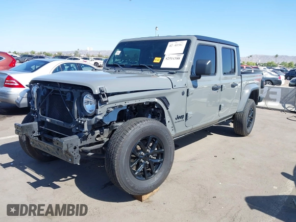 2022 Jeep Gladiator Texas Trail with VIN 1C6HJTAG5NL132990, listed as a IAAI auction lot 42514388 with 38,601 mi miles and . Bid and sale history available at DreamBid. Image 18.