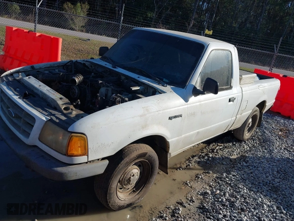 2001 Ford Ranger XL with VIN 1FTYR10CX1TA46279, listed as a IAAI auction lot 41307538 with 360,368 mi miles. Bid and sale history available at carsss.com. Image 2.