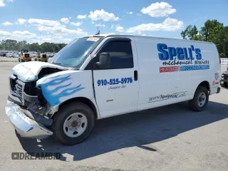 2015 GMC Savana z VIN 1GTZ7UFL4F1224645, wystawiony jako Copart lot #58322145 z przebiegiem 279 709 mil mil oraz Szkoda całkowita • Salvage title. Historia ofert i sprzedaży dostępna na DreamBid. Obrazek 1.