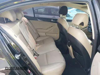 2014 Kia Cadenza Premium with VIN KNALN4D71E5130633, listed as a IAAI auction lot 41467874 with 105,278 mi miles. Bid and sale history available at carsss.com. Image 7.