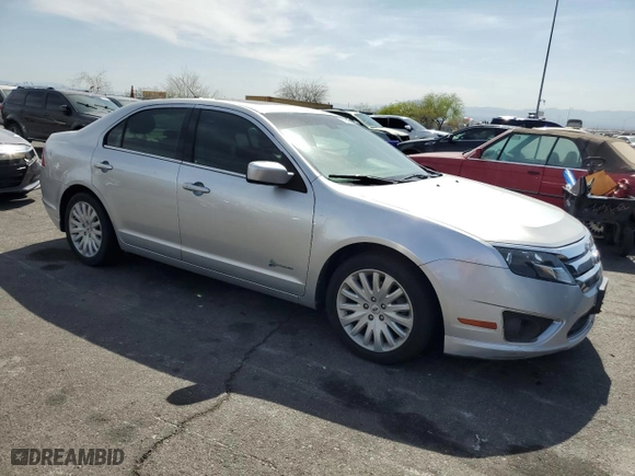 2011 Ford Fusion Hybrid with VIN 3FADP0L39BR318775, listed as a Copart auction lot 51508365 with 105,389 mi miles and Clean Title. Bid and sale history available at carsss.com. Image 4.