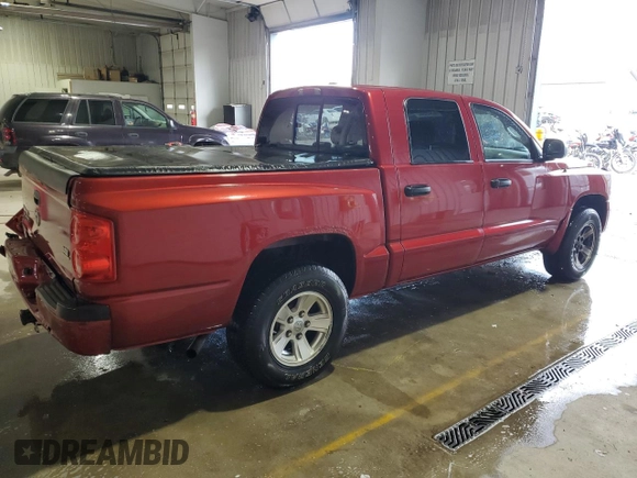 2008 Dodge Dakota SLT z VIN 1D7HW48N48S536142, wystawiony jako Copart lot #86348544 z przebiegiem 238 800 mil mil oraz Szkoda całkowita • Salvage title. Historia ofert i sprzedaży dostępna na DreamBid. Obrazek 3.