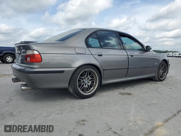 2002 BMW M5 z VIN WBSDE93422CF91970, wystawiony jako Copart lot #55524485 z przebiegiem 132 943 mil mil oraz Tytuł czysty. Historia ofert i sprzedaży dostępna na DreamBid. Obrazek 3.