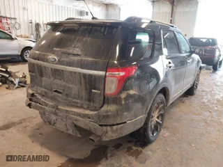 2014 Ford Explorer Limited with VIN 1FM5K8F83EGC41105, listed as a IAAI auction lot 41452555 with 152,193 mi miles. Bid and sale history available at carsss.com. Image 4.