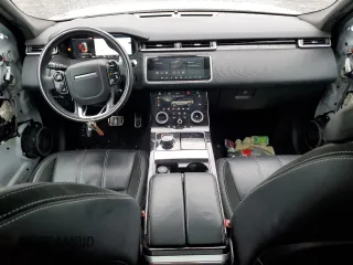 2018 Land Rover Range Rover Velar R-Dynamic SE z VIN SALYL2RV2JA718335, wystawiony jako Copart lot #78080104 z przebiegiem 134 835 mil mil oraz Szkoda całkowita • Salvage title. Historia ofert i sprzedaży dostępna na DreamBid. Obrazek 8.