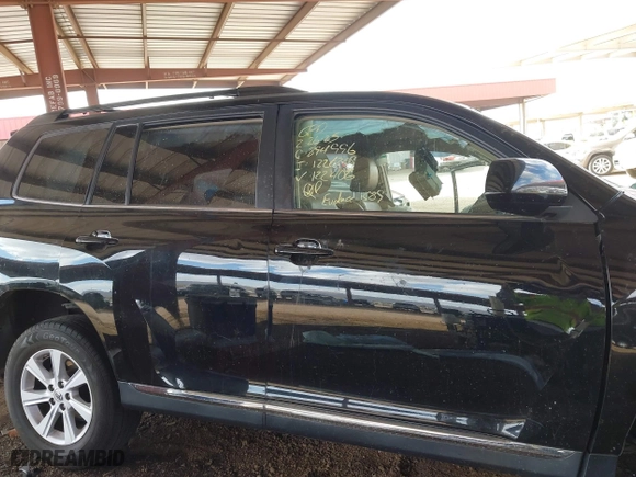 2013 Toyota Highlander with VIN 5TDZK3EH5DS122406, listed as a IAAI auction lot 41712911 with 1 mi miles. Bid and sale history available at carsss.com. Image 12.