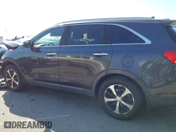 2016 Kia Sorento EX with VIN 5XYPH4A58GG047760, listed as a IAAI auction lot 41841771 with 130,102 mi miles. Bid and sale history available at carsss.com. Image 15.