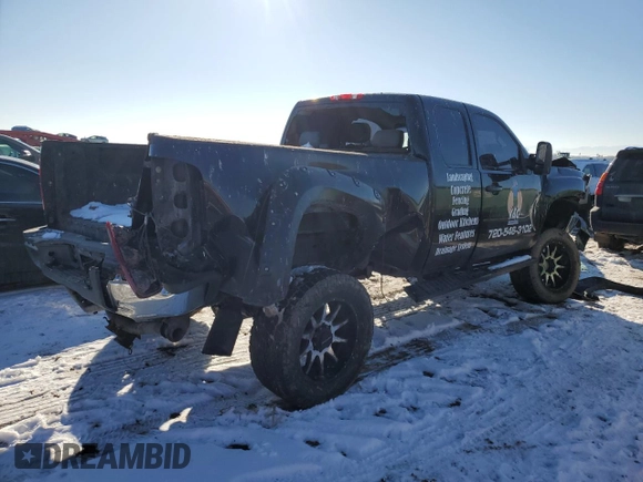 2007 GMC Sierra 2500HD SLT z VIN 1GTHK29647E522613, wystawiony jako Copart lot #42806305 z przebiegiem 253 385 mil mil oraz Szkoda całkowita • Salvage title. Historia ofert i sprzedaży dostępna na DreamBid. Obrazek 3.