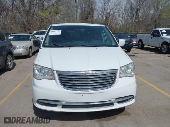 2016 Chrysler Town & Country Touring with VIN 2C4RC1BGXGR269055, listed as a IAAI auction lot 41861795 with 207,118 mi miles. Bid and sale history available at carsss.com. Image 12.