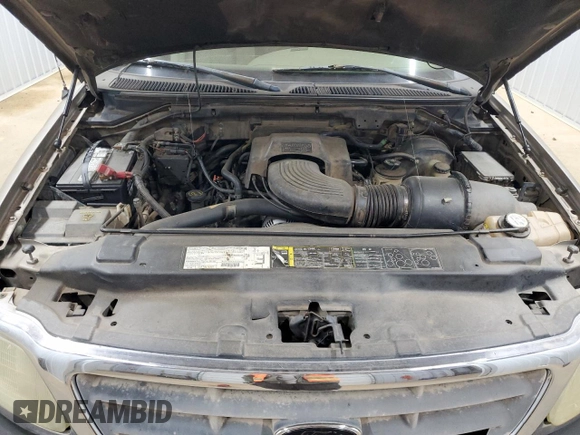 2003 Ford F-150 XL with VIN 1FTRX17L43NB70023, listed as a Copart auction lot 42103605 with 373,478 mi miles and Clean Title. Bid and sale history available at carsss.com. Image 11.