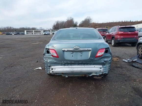 2011 Toyota Camry LE with VIN 4T1BF3EK6BU593163, listed as a IAAI auction lot 41878100 with 260,566 mi miles. Bid and sale history available at carsss.com. Image 6.