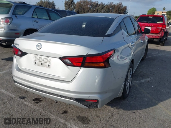 2021 Nissan Altima 2.5 S with VIN 1N4BL4BV2MN332035, listed as a IAAI auction lot 41609789 with 48,507 mi miles. Bid and sale history available at carsss.com. Image 4.