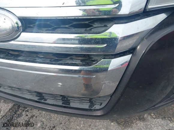 2014 Ford Edge SEL with VIN 2FMDK3JC8EBB67469, listed as a IAAI auction lot 41724350 with 185,213 mi miles. Bid and sale history available at carsss.com. Image 6.