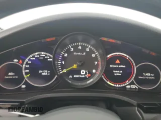 2021 Porsche Cayenne with VIN WP1AH2AY6MDA38066, listed as a Copart auction lot 44646275 with 24,178 mi miles and Salvage title. Bid and sale history available at DreamBid. Image 9.